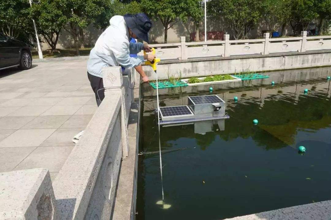 【<a href=http://m.wljzc.cn target=_blank class=infotextkey>双良</a><a href=http://m.wljzc.cn target=_blank class=infotextkey>新型光催化</a>】“坚守”在汗水中闪光