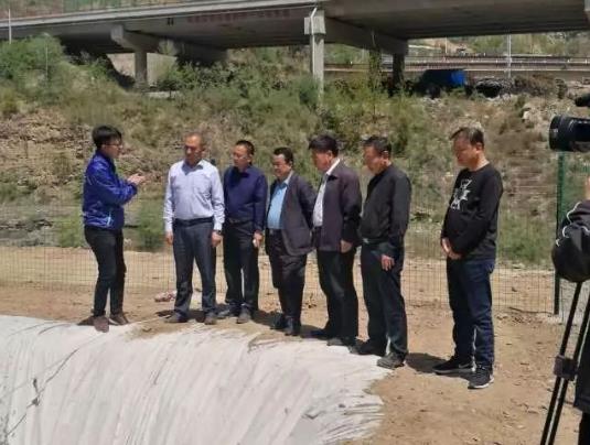 改革委关于加强长江经济带重要湖泊?；ず椭卫?>
					</div>


					<div   id=